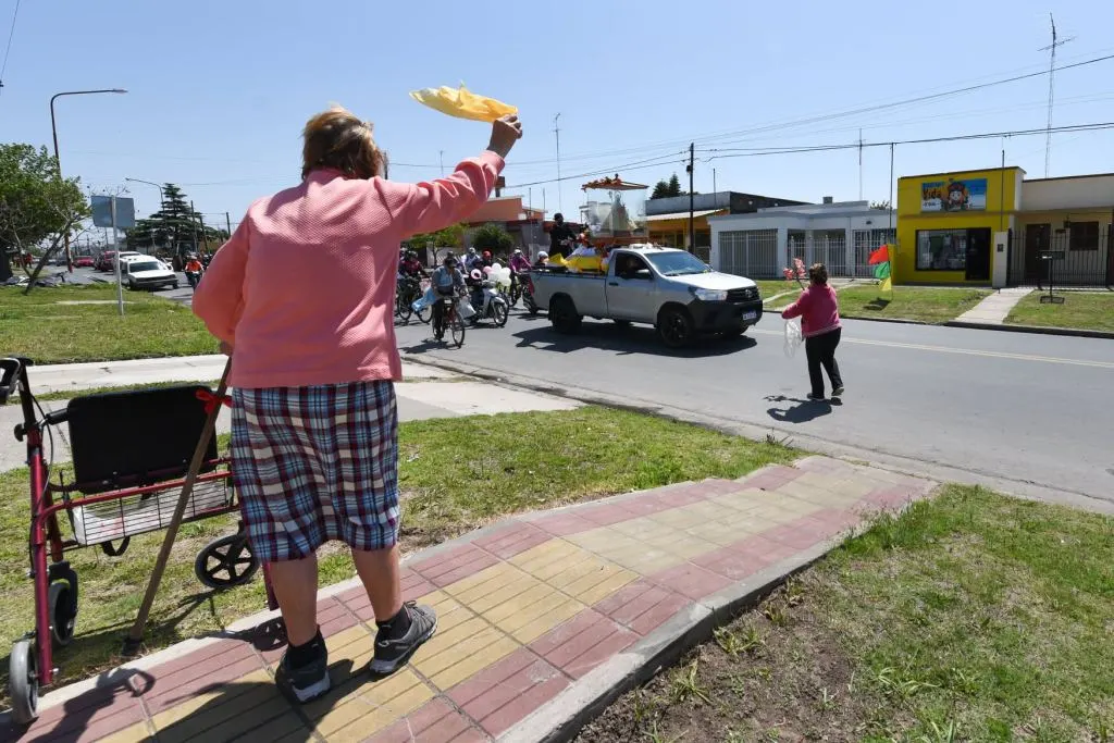 La Virgen del Rosario recorre la ciudad este miércoles