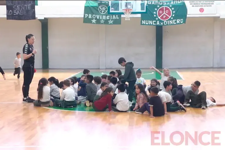 Lanzaron el proyecto Semillero Escolar en Paraná: chicos de cuatro escuelas podrán practicar básquet gratis