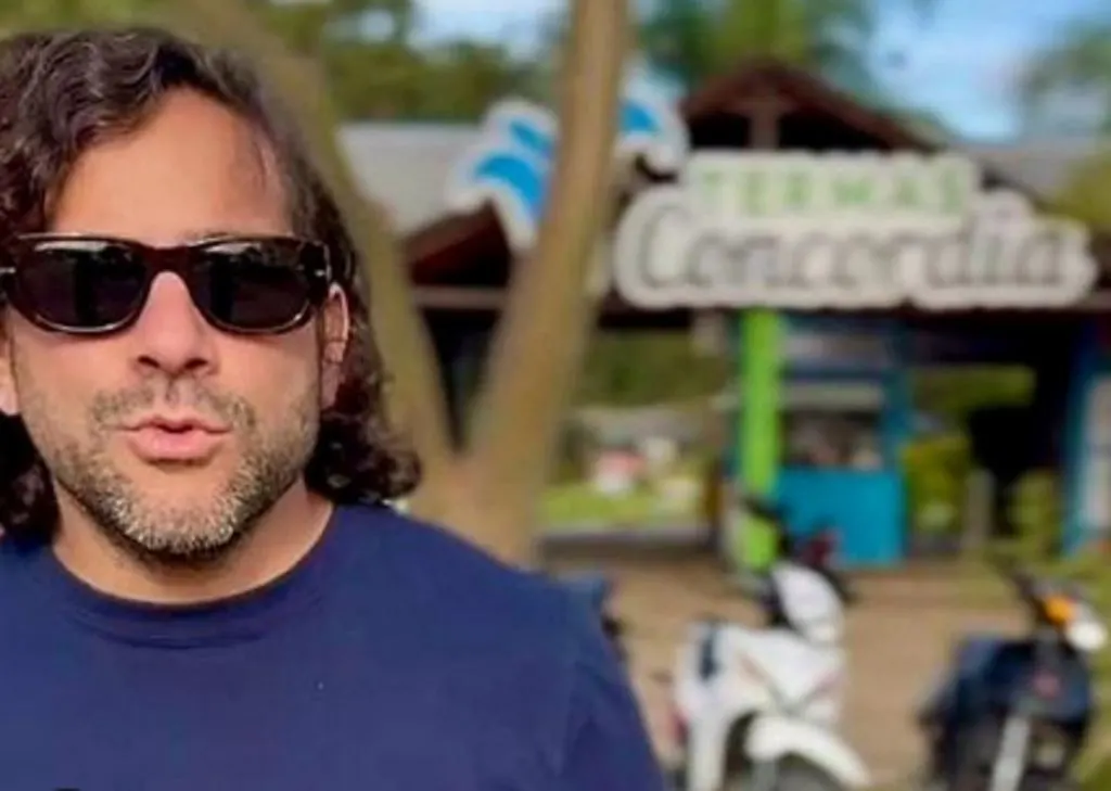 Lapiduz: “Se ponen trajes y a transmitir tapados hasta la mitad del cuerpo en el agua, una situación totalmente buscada”