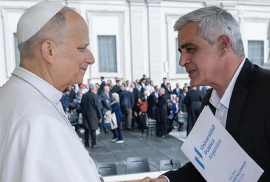 Las universidades le entregaron una carta al Papa contra el Gobierno por el incumplimiento de la Ley de Financiamiento