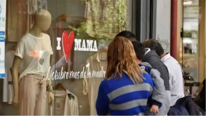 Las ventas por el Día de la Madre cayeron 1,4% y acumulan cinco años de retrocesos