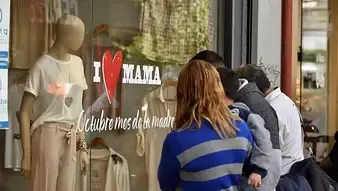 Las ventas por el Día de la Madre cayeron 1,4% y el consumo sigue sin repuntar