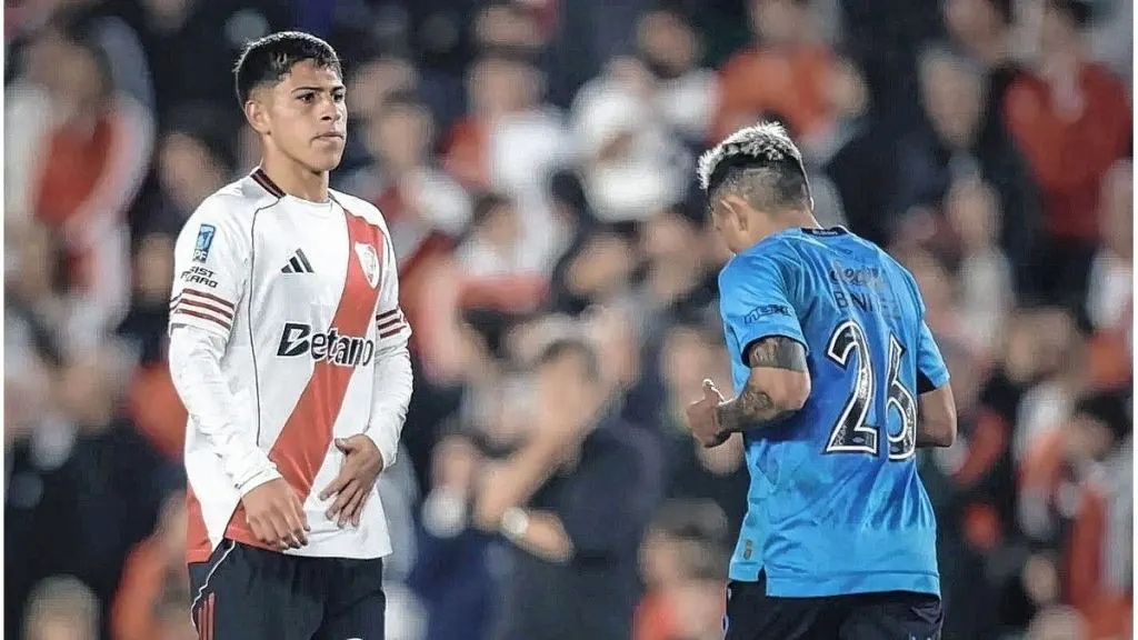 Lautaro Pereyra hace dudar a Ponzio en River