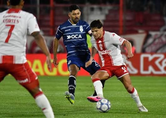 Liga Profesional: Gimnasia venció a Huracán y llegó a la cima