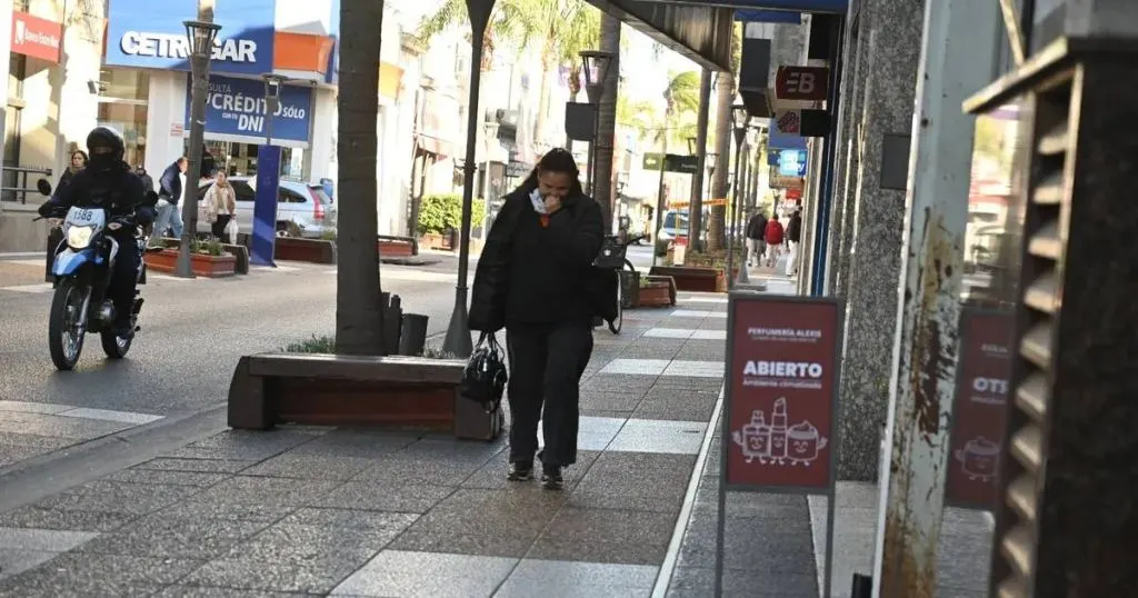 Llega un frente frío que hará bajar la temperatura en la ciudad este fin de semana