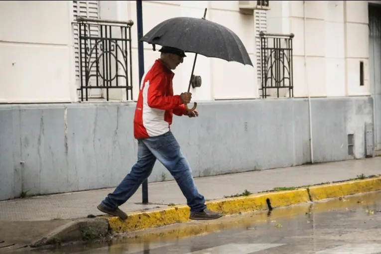 Lluvias y descenso de temperatura: así estará el tiempo este domingo en la ciudad