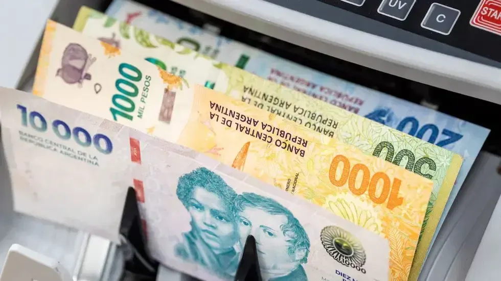Los desafíos de Milei: salarios caídos y consumo estancado