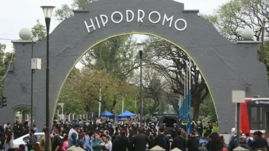 Los Fundamentalistas reunieron a seguidores de todo el país en su primer show en Tucumán