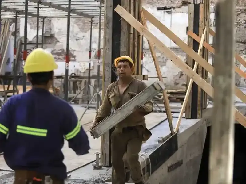 Los salarios representaron el 42,9% del valor agregado bruto en el segundo trimestre del año