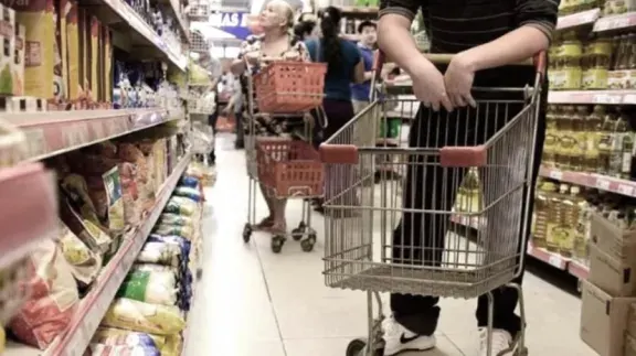 Los supermercados entrerrianos vendieron un 6,1% menos en agosto