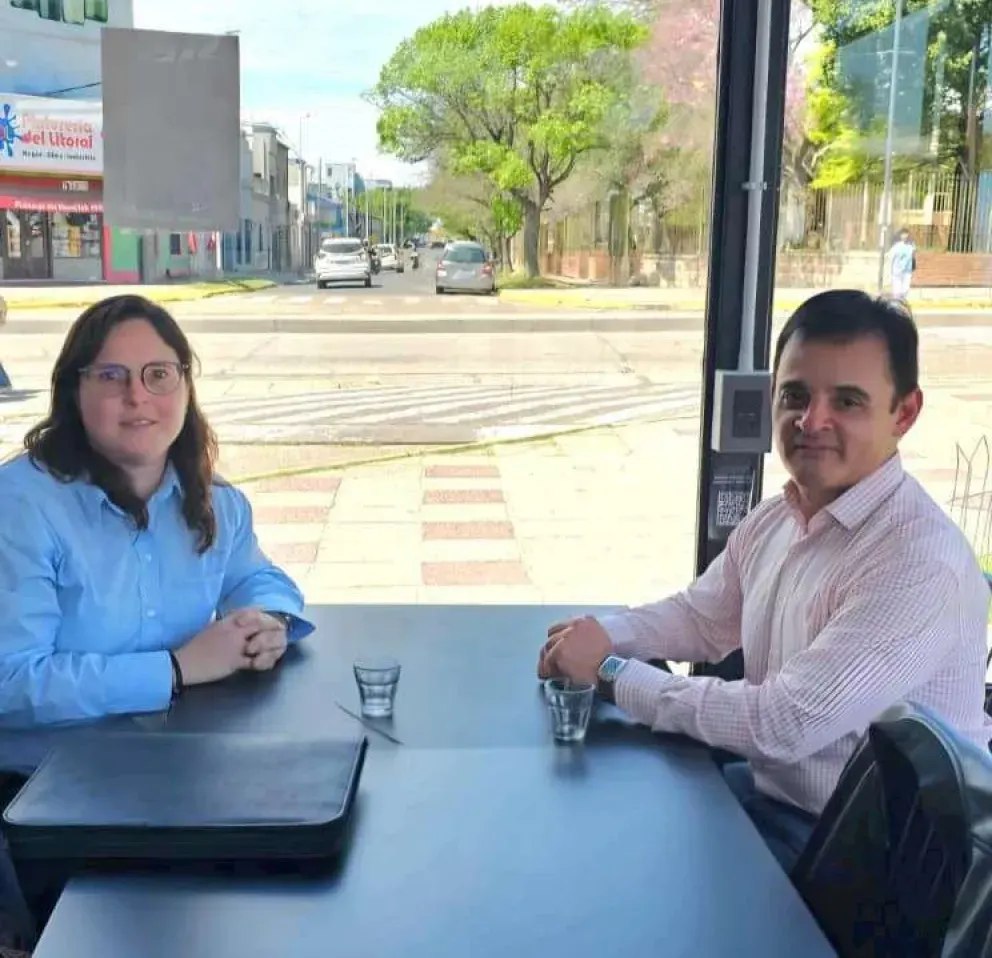 Lucía Varisco y Alejandro Carrere se reunieron pensando en el futuro de la UCR y de Parará
