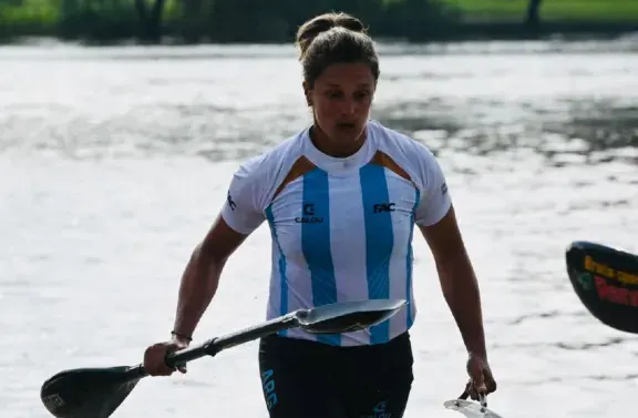  Maggie Garro se colgó la medalla de bronce en el Mundial de Canotaje
