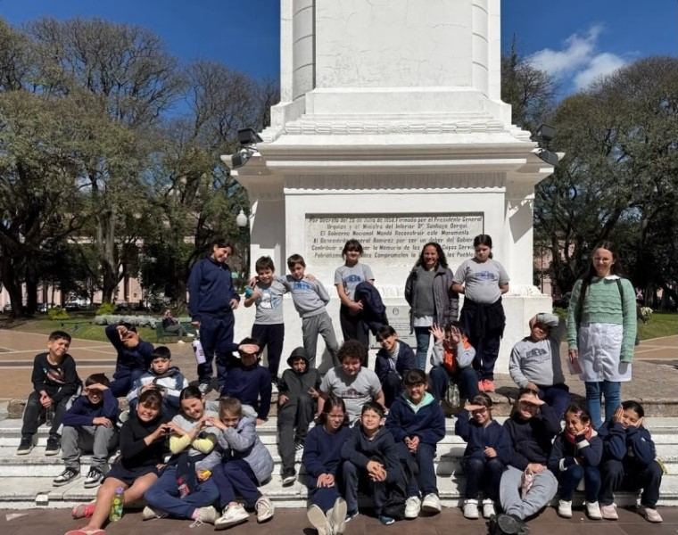 Más de 400 estudiantes participan de las visitas guiadas por el casco histórico en homenaje a Urquiza