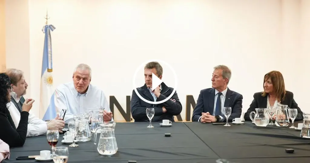Massa se reunió con rectores y defendió la universidad pública
