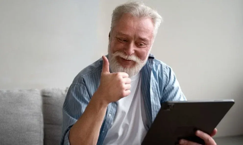 Mayores Conectados: brindarán capacitación gratuita en herramientas digitales para adultos mayores
