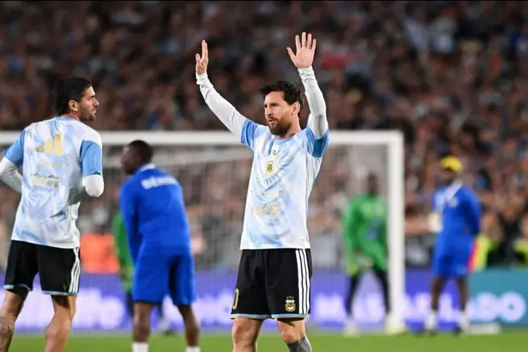 Messi se despide de la Selección en el Monumental: Argentina empata 0 a 0 con Benín