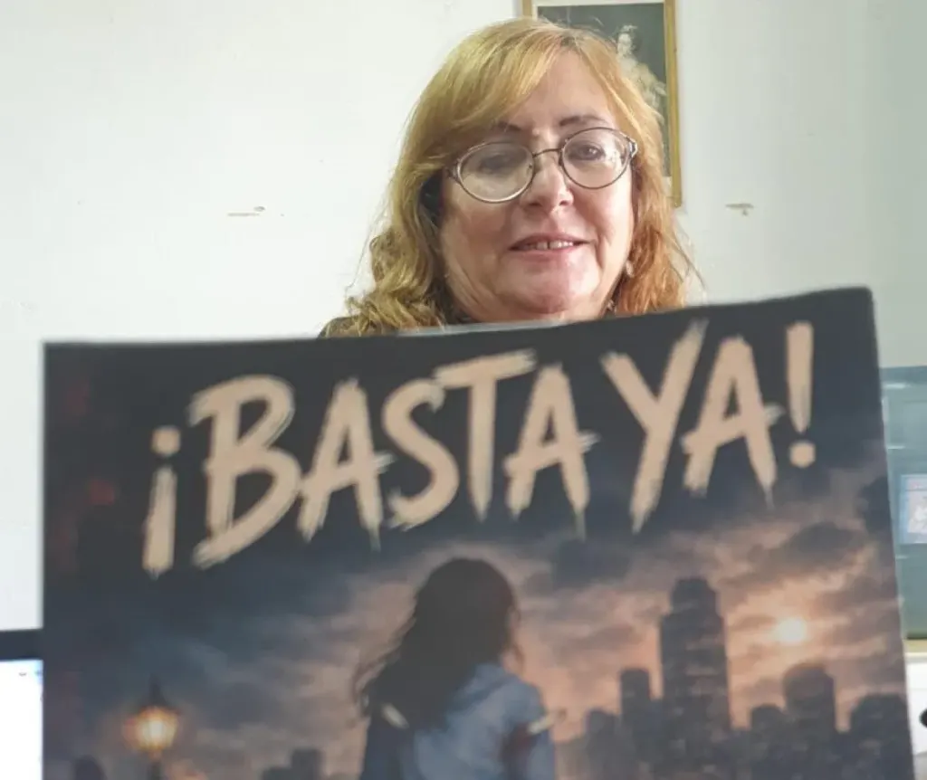 Mónica Casas publicó “Basta Ya”, un libro que reúne historias de mujeres atravesadas por el dolor y la lucha