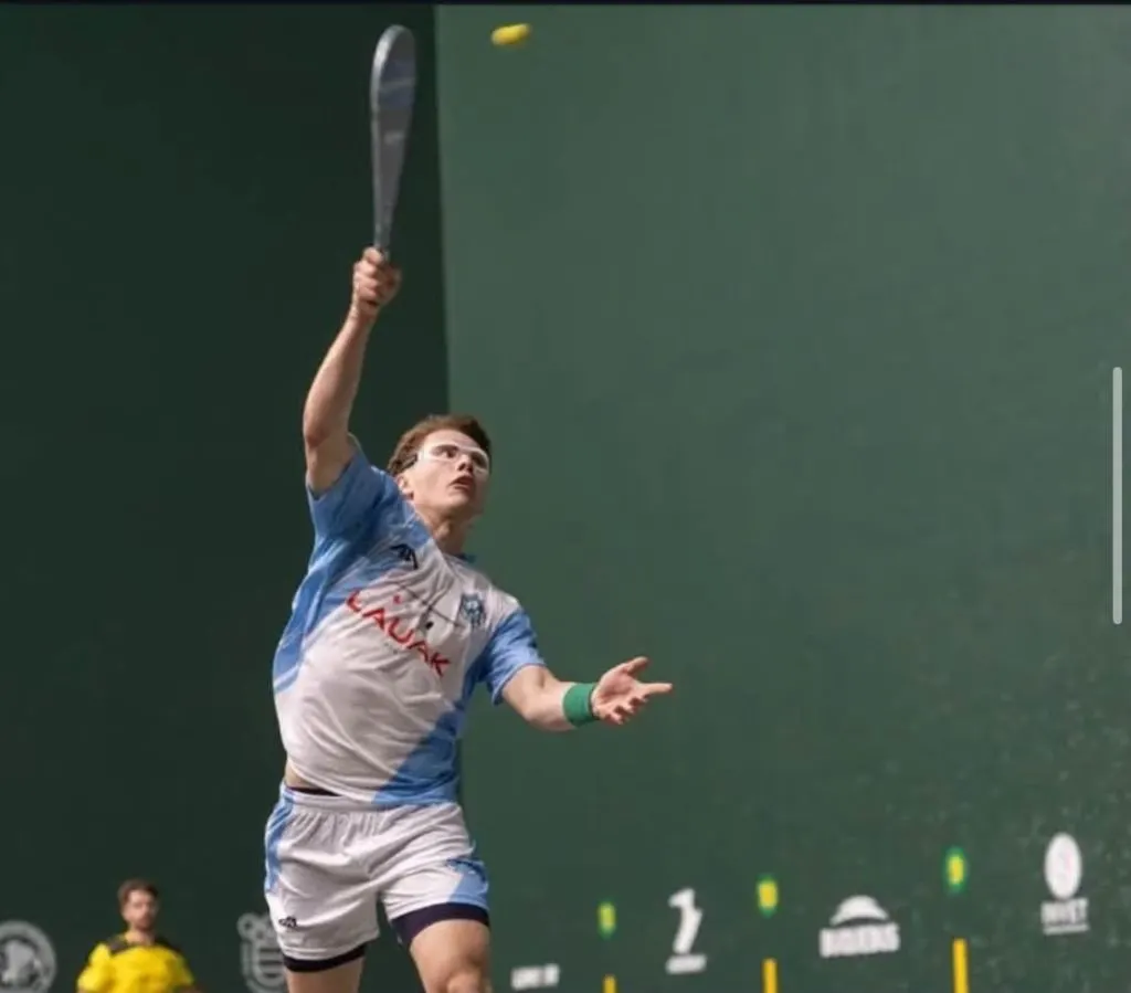 Mundial de Paleta: Federico Fernández se metió en semifinales y va por la final