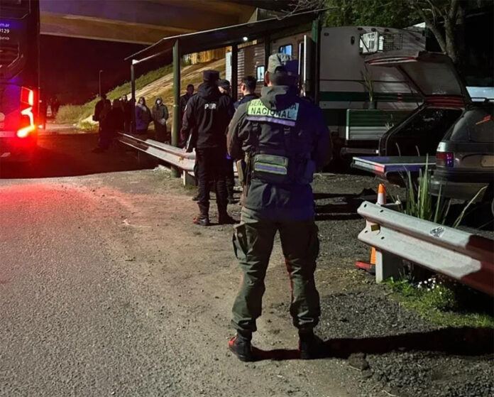 Murió un pasajero durante un viaje en micro de larga distancia en la Autovía Artigas