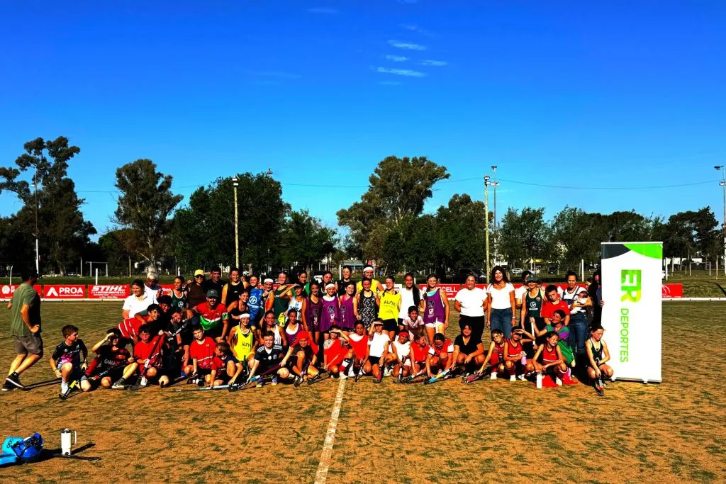 Mutio y Vich llevaron al hockey de La Paz una jornada de formación