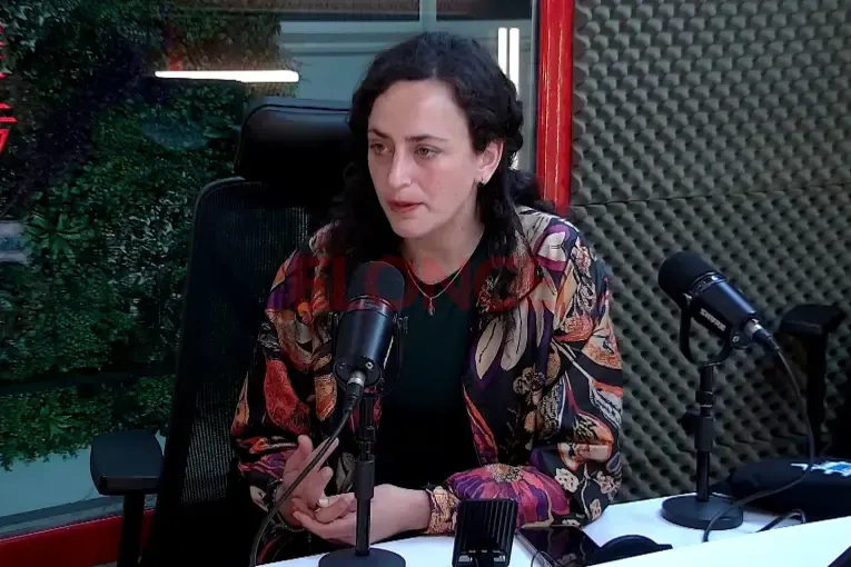 Nadia Burgos propuso construir una nueva alternativa de izquierda y cuestionó a Milei
