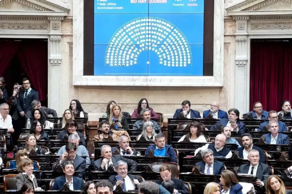 No hubo quórum para tratar proyectos clave y la sesión se cayó: ¿cómo actuaron los diputados entrerrianos?