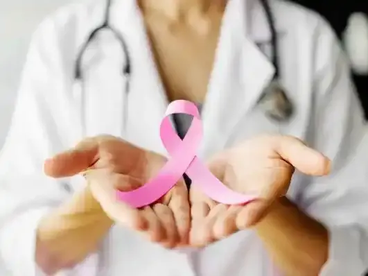 Octubre Rosa: controles mamarios hoy e investigación para el futuro