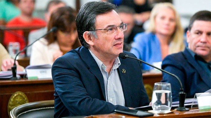Oliva rechazó una eventual eliminación de las PASO y postuló a Lauritto para la Gobernación