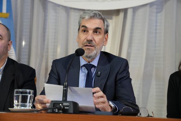 Ordenamiento de las cuentas, eficiencia del gasto e inversión en bienes de capital e infraestructura, los ejes del Presupuesto 2027