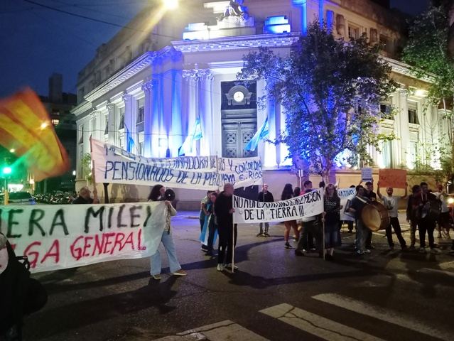 Organizaciones socioambientales se movilizaron contra el fallo de la Corte y la extranjerización de tierras