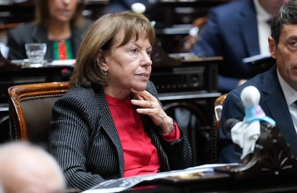 Osuna destacó avances en tierras y discapacidad, pero cuestionó el bloqueo a la asistencia para endeudados: “Dejó al descubierto de qué lado está cada uno”