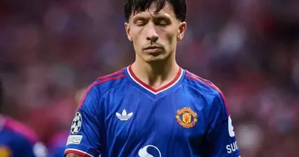 Otro exjugador histórico de la Premier League se sumó a las críticas contra Lisandro Martínez