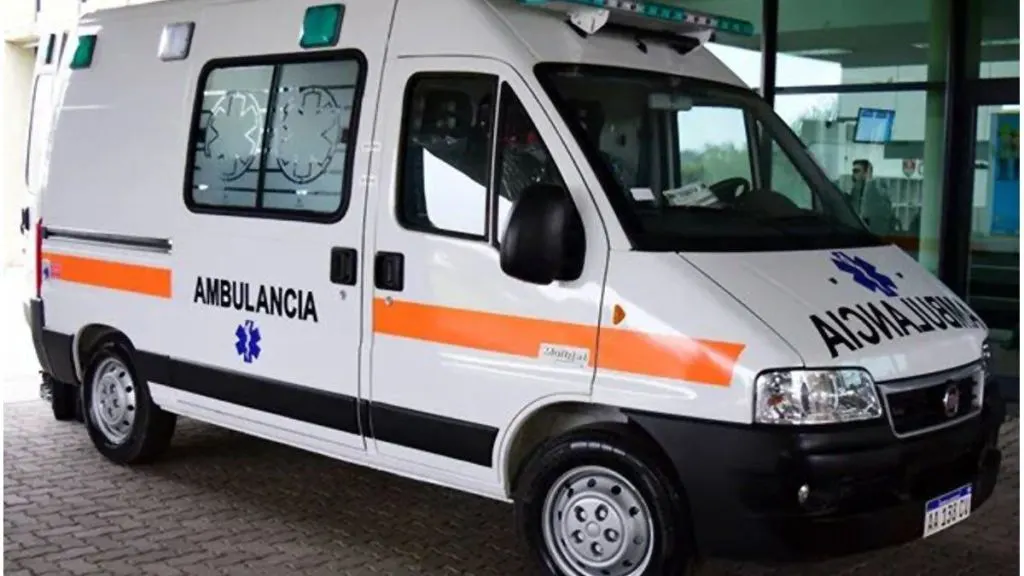 Paraná: abuelo fue internado tras prender una vela por su esposa fallecida