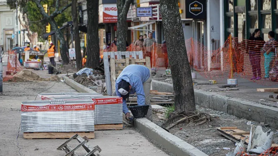 Paraná: modifican recorridos de seis líneas de colectivos por las obras de calle 25 de Mayo