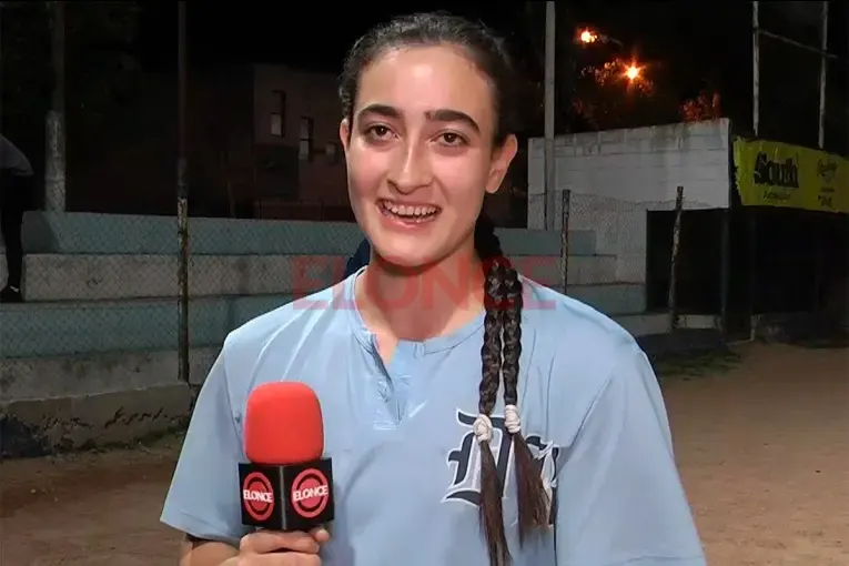 Paranaense fue convocada a la Selección U18 de softbol y realiza una rifa para poder viajar al Panamericano