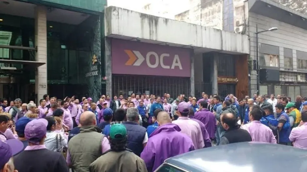 Paro nacional en OCA: trabajadores reclaman por salarios y advierten demoras en los envíos