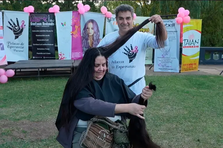 Pelucas de Esperanza estará en la Caminata Rosa y recibirá donaciones de cabello