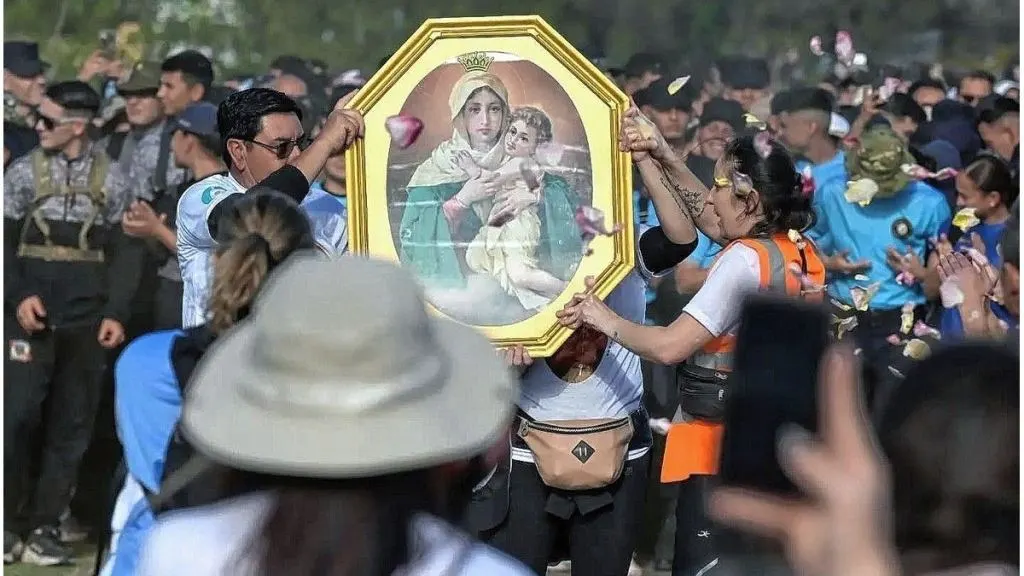Peregrinación de los Pueblos: fe, sacrificio y multitudinaria devoción en el cierre de la Hasenkamp-Paraná