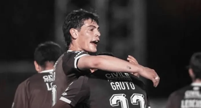 Platense ganó en el final y complicó a Gimnasia de Mendoza en el Clausura