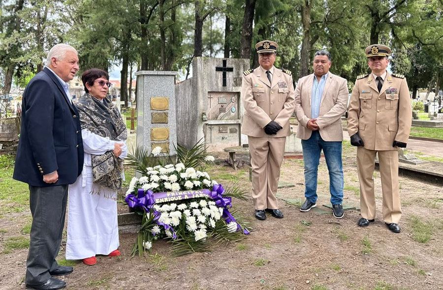 Prefectura rindió homenaje al ayudante principal post mortem Enrique Arturo Jardón