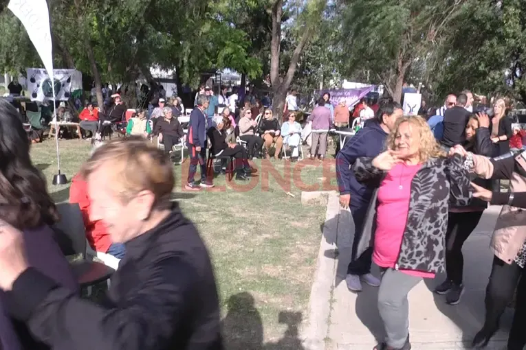 Primer Festival de las Vejeces: adultos mayores y estudiantes compartieron actividades en la Uader