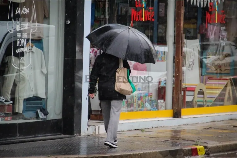 Pronostican lluvias y un descenso de temperatura para este viernes en la ciudad