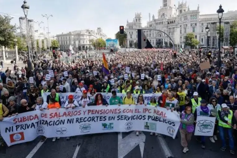 Protestas en Europa: hubo saqueos y enfrentamientos con la Policía en España e Italia