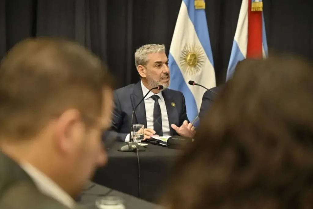 ¿Qué es necesario según el ministro Boleas para que el salario no pierda frente a la inflación?