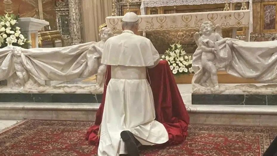 Quién es Stefano Margaritora, el cirujano que operará al Papa