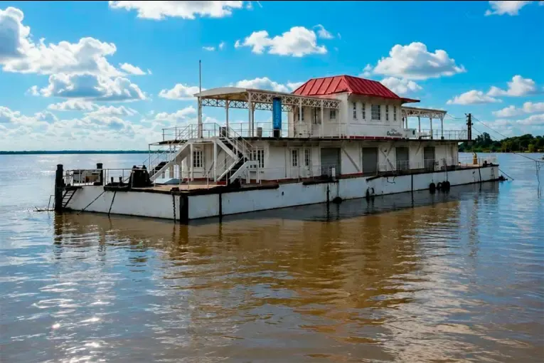 Reabrió el comedor flotante de Hernandarias tras 70 días de incertidumbre: “Hay que recuperarnos»
