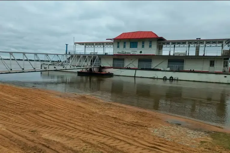 Reabrió el embarcadero flotante de Hernandarias tras permanecer cerrado desde agosto