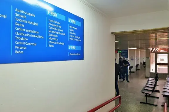 Recuperan un millón de pesos que un hombre perdió al pagar impuestos en la Municipalidad