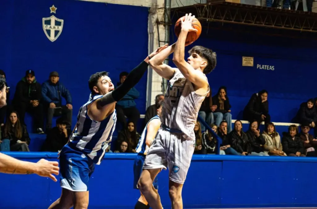 Regatas Uruguay venció a Atlético Tala y aseguró su clasificación a los Playoffs