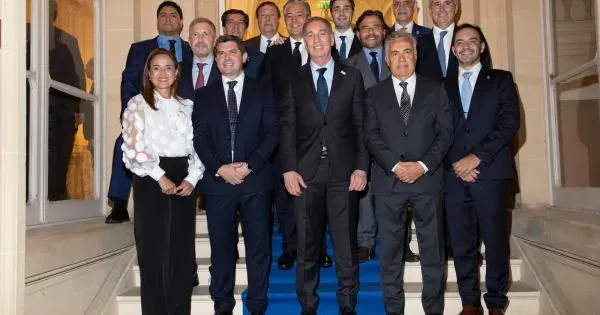 Relación con los gobernadores Con el Presupuesto en juego, el Gobierno repartió $33.000 millones en septiembre a siete provincias